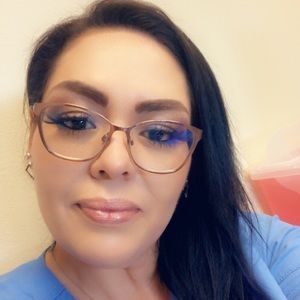 Meet your Posher, Jena